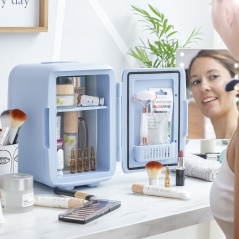 Mini frigorifero per cosmetici freschi InnovaGoods®, mantiene i cosmetici freschi e pronti all'uso, design compatto e leggero, i